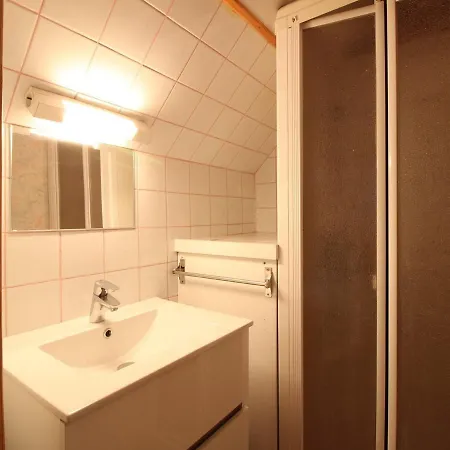 6 Pieces, 8 Pers, Proche Centre, Wifi - Fr-1-608-4 Holiday home Le Mont-Dore