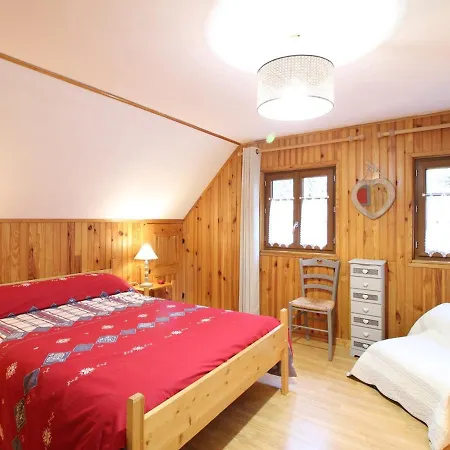 Holiday home Au Mont-dore, 300m Du Centre, 6 Pieces, Garage, Terrain Pentu, Ideal 8 Pers, Animaux Non Acceptes. - Fr-1-608-4